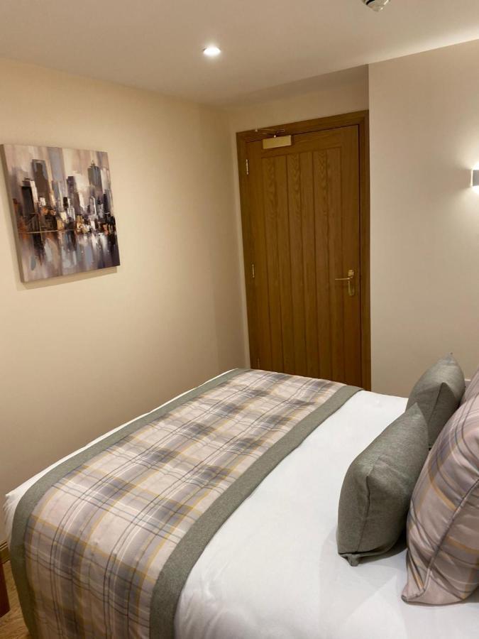 Waverley Inn Holiday Apartments Inverness Exterior photo